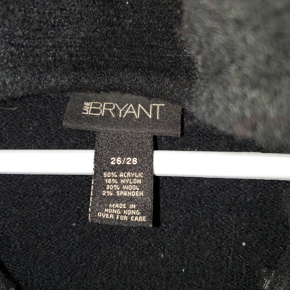 sweater - Picture 3 of 3